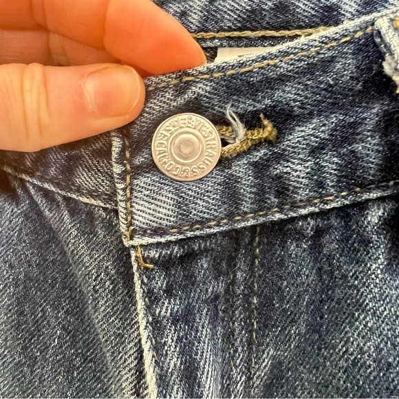 LEVI'S × VINTAGE 514 Super Low Rise Flare Jeans
USA Made size M/7 - Picture 16 of 16